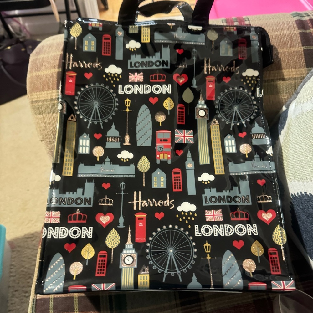 UK Harrods shopper bag